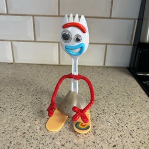 Toy forky